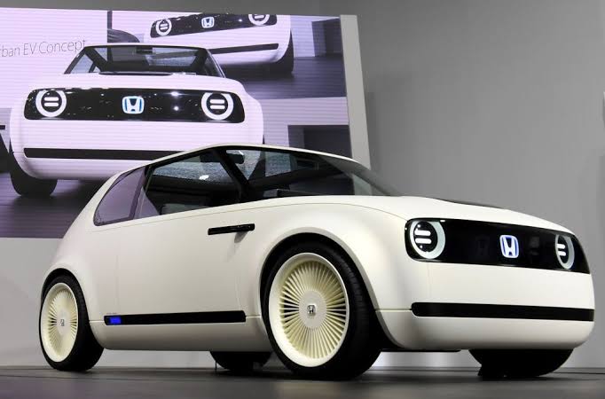 Electric Cars vs Petrol Cars